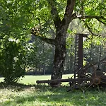 Nyaraló Le Pressoir Domaine De Jouani Villecomtal