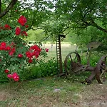 Le Pressoir Domaine De Jouani Villecomtal